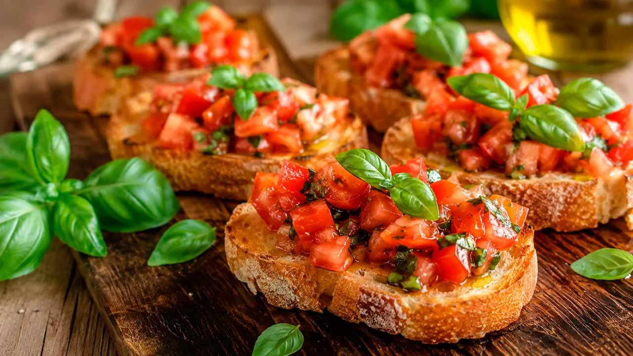 Bruschetta de Tomate e Manjericão